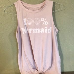 Sleeveless top very cute